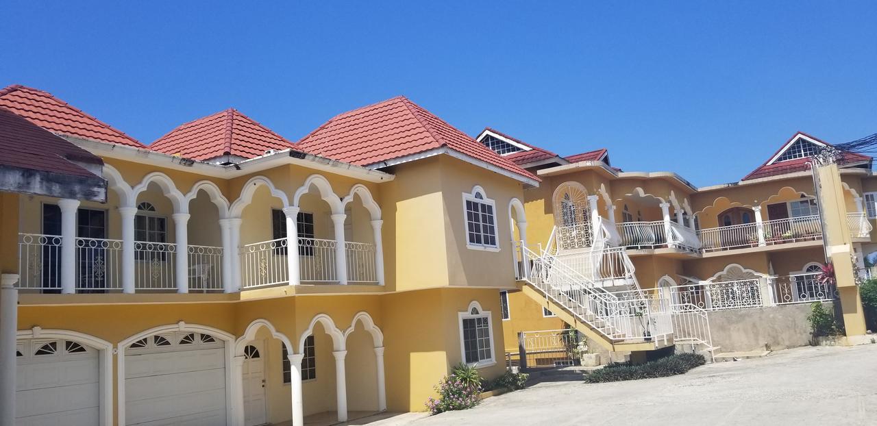 Wizzy Apartment Ocho Rios Ngoại thất bức ảnh