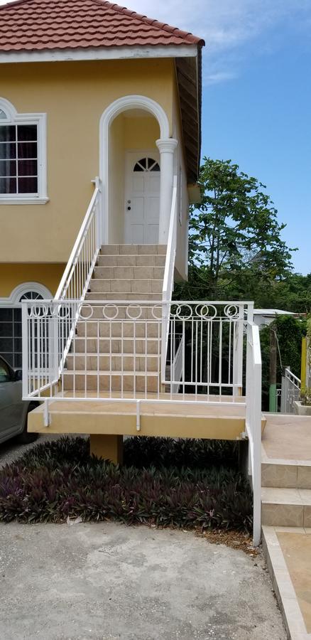 Wizzy Apartment Ocho Rios Ngoại thất bức ảnh